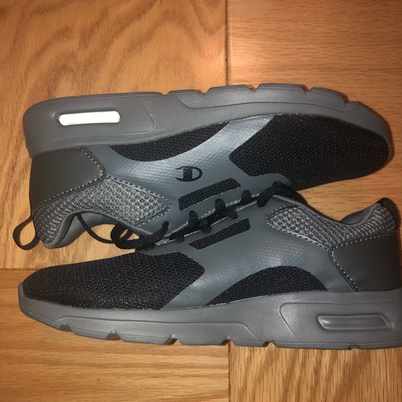 Boys Gray & Black Champion Sneakers - Picture 2 of 6